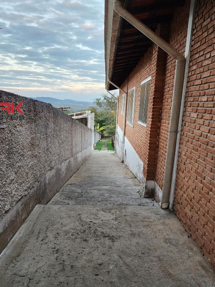 Chácara, 3 quartos, 2400 m² - Foto 2