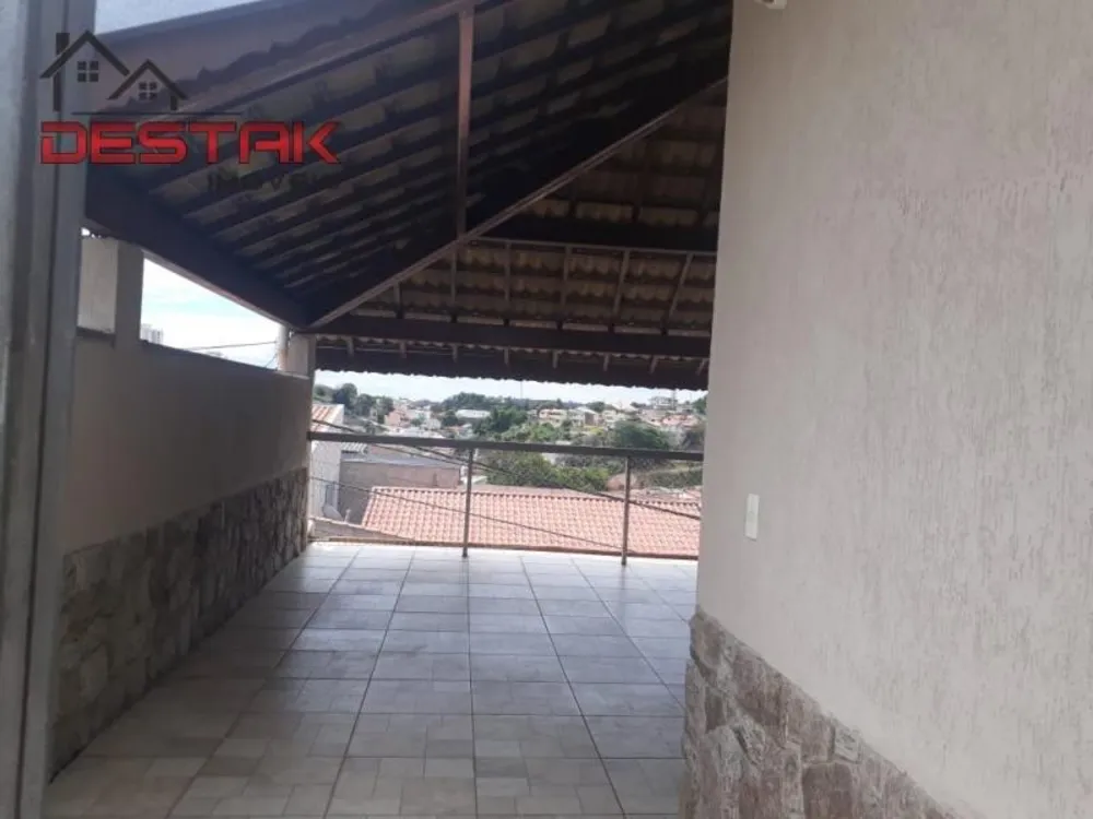 Casa, 3 quartos, 200 m² - Foto 1