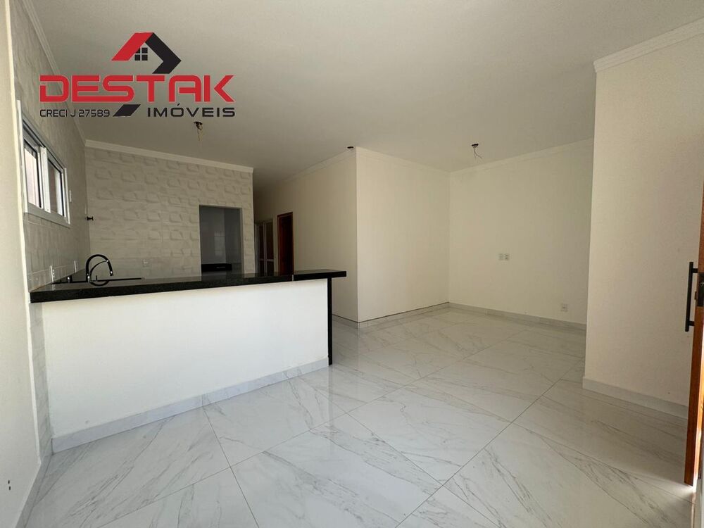 Casa à venda com 3 quartos, 156m² - Foto 4