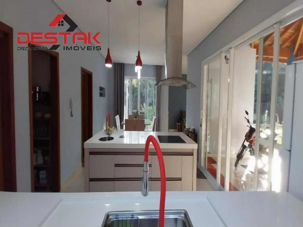 Casa, 3 quartos, 1059 m² - Foto 8