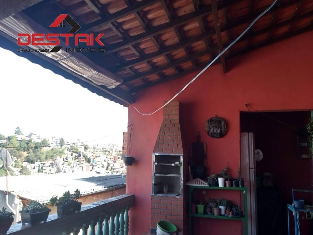 Casa à venda com 3 quartos, 283m² - Foto 3
