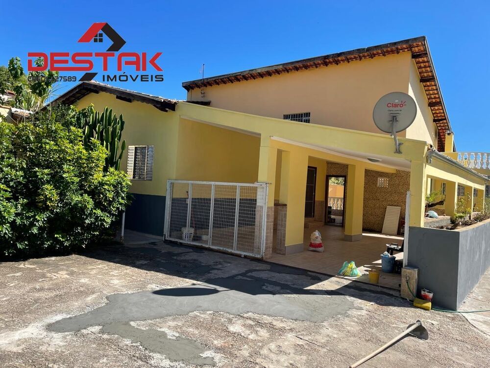 Chácara, 4 quartos, 3500 m² - Foto 1