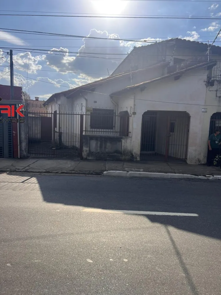 Casa, 3 quartos, 274 m² - Foto 1