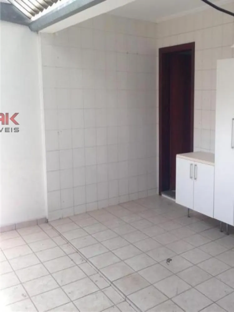 Casa, 3 quartos, 218 m² - Foto 2