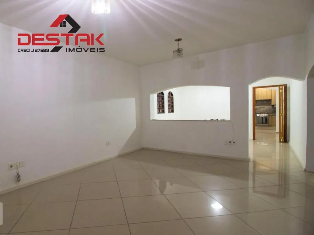 Casa, 3 quartos, 287 m² - Foto 1