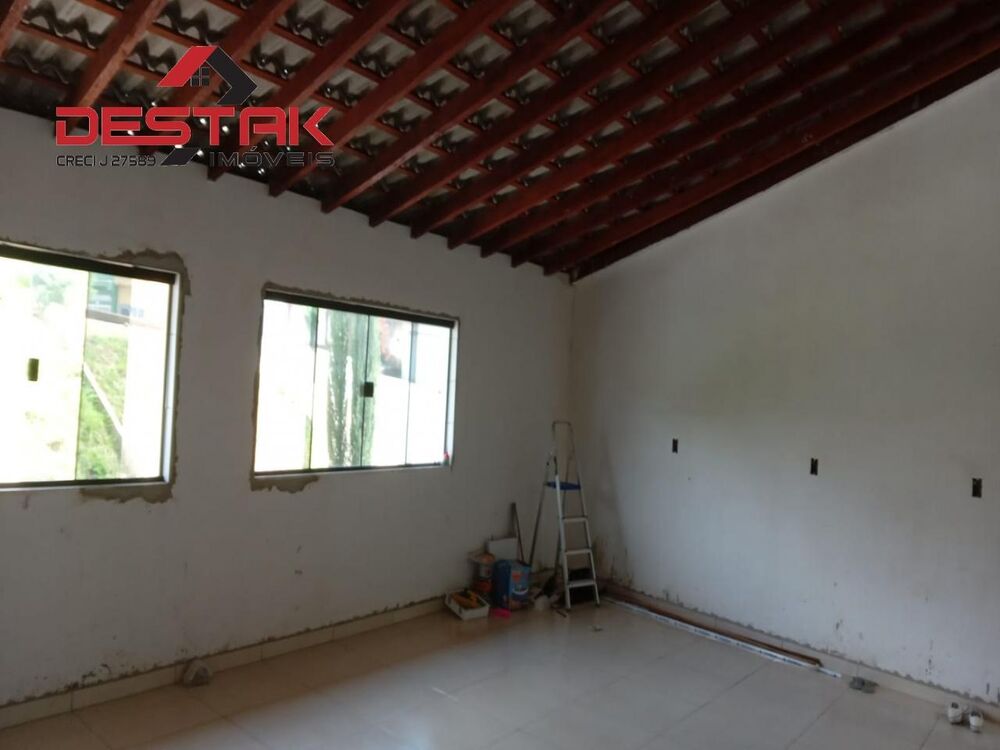 Casa à venda com 3 quartos, 287m² - Foto 4