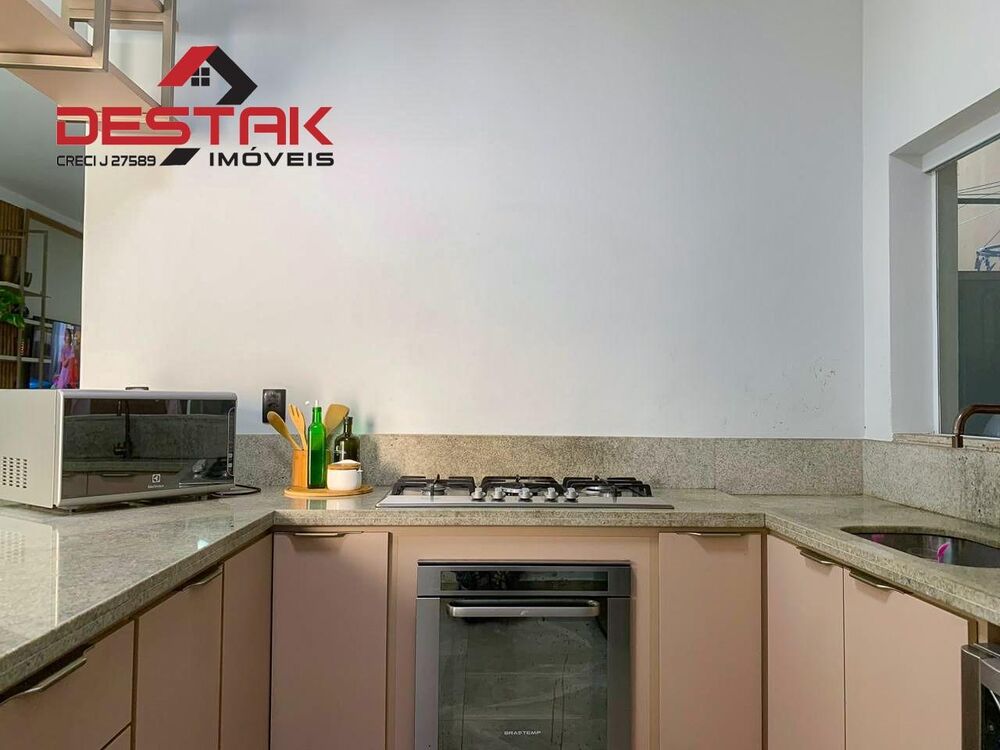 Casa, 3 quartos, 203 m² - Foto 2