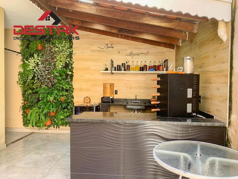 Casa, 3 quartos, 203 m² - Foto 3