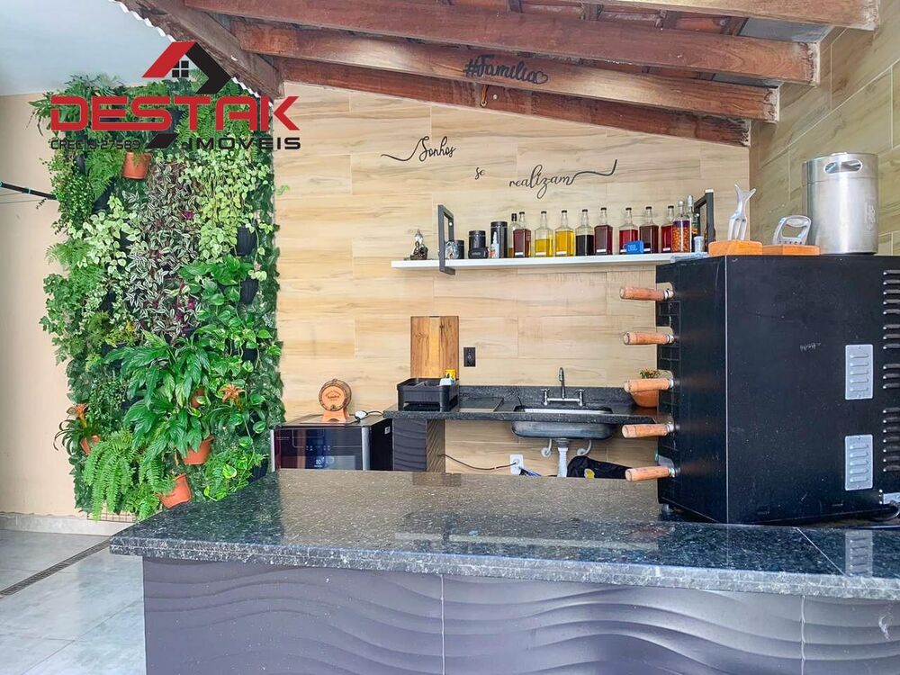 Casa, 3 quartos, 203 m² - Foto 4