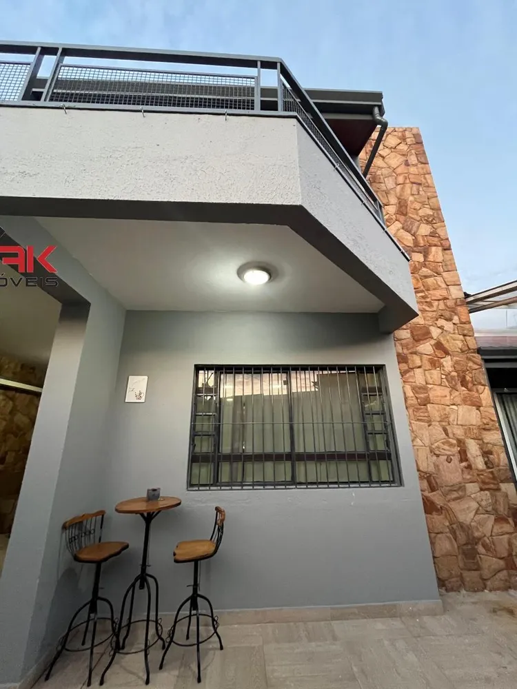 Sobrado, 3 quartos, 187 m² - Foto 1