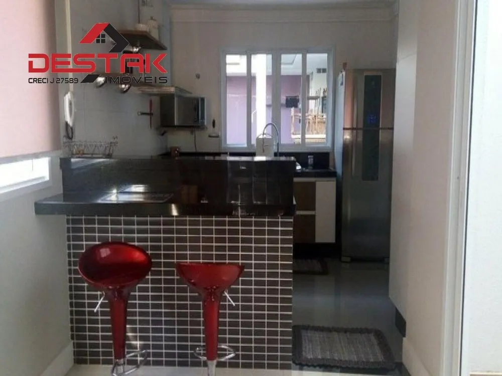 Casa, 3 quartos, 275 m² - Foto 4