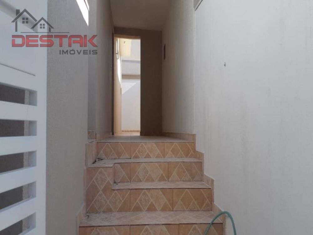 Casa à venda com 5 quartos, 250m² - Foto 4
