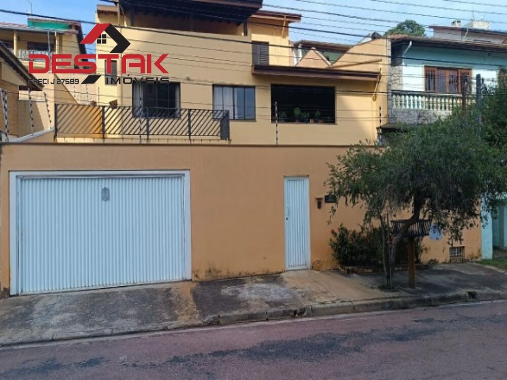 Casa, 4 quartos, 350 m² - Foto 1