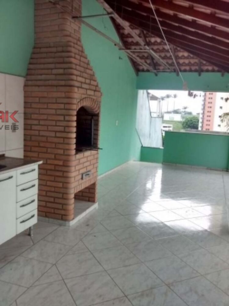 Casa, 3 quartos, 240 m² - Foto 1