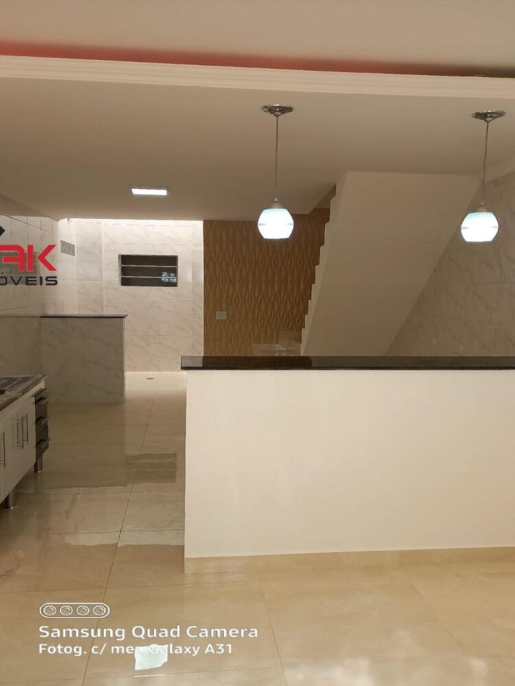 Casa, 4 quartos, 180 m² - Foto 1