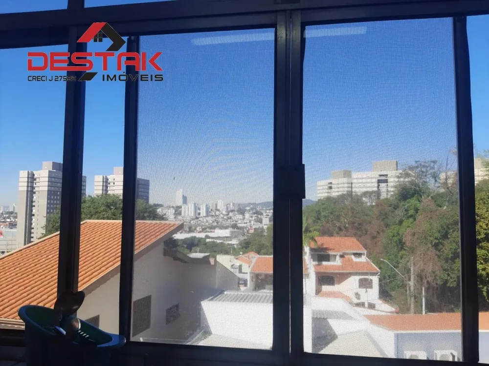 Casa, 5 quartos, 235 m² - Foto 1