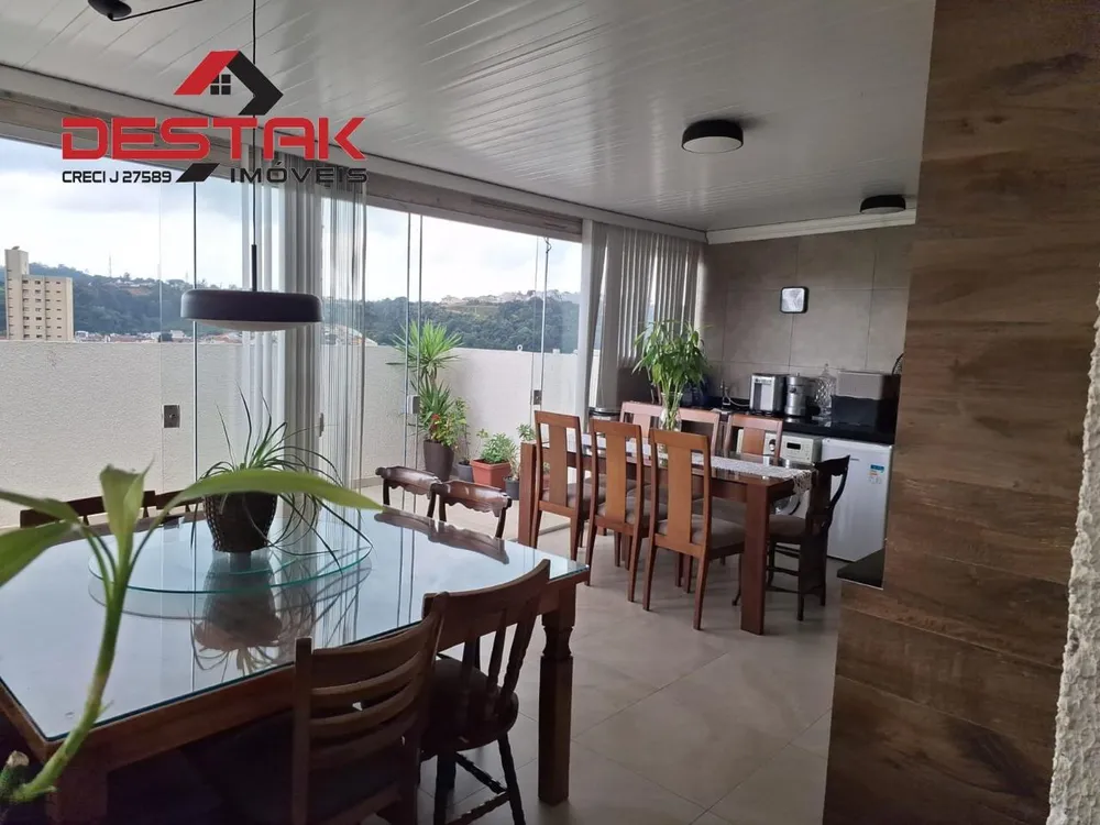 Apartamento, 3 quartos, 125 m² - Foto 2