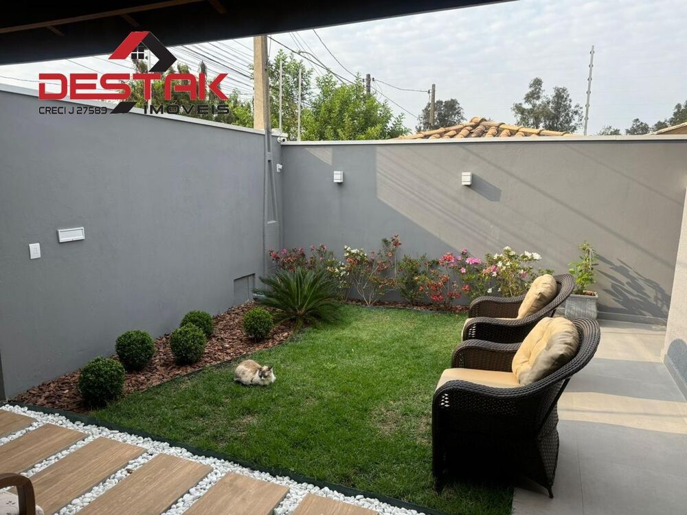 Casa, 3 quartos, 250 m² - Foto 1