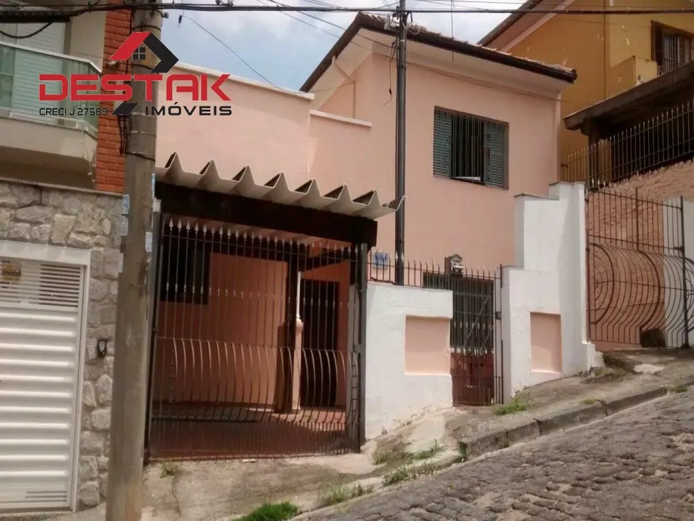 Casa, 2 quartos, 200 m² - Foto 1
