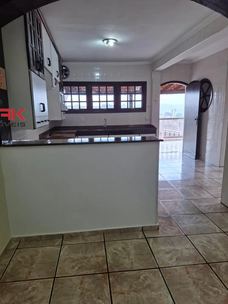 Casa, 3 quartos, 230 m² - Foto 1