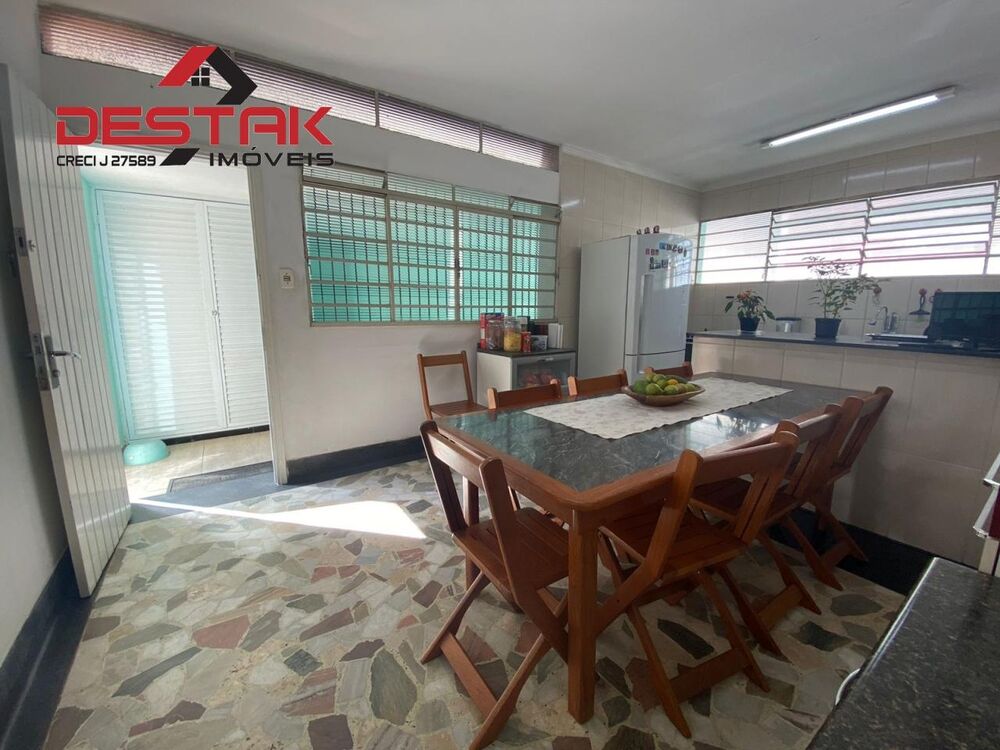 Casa, 4 quartos, 323 m² - Foto 3