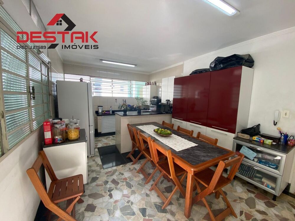 Casa, 4 quartos, 323 m² - Foto 2