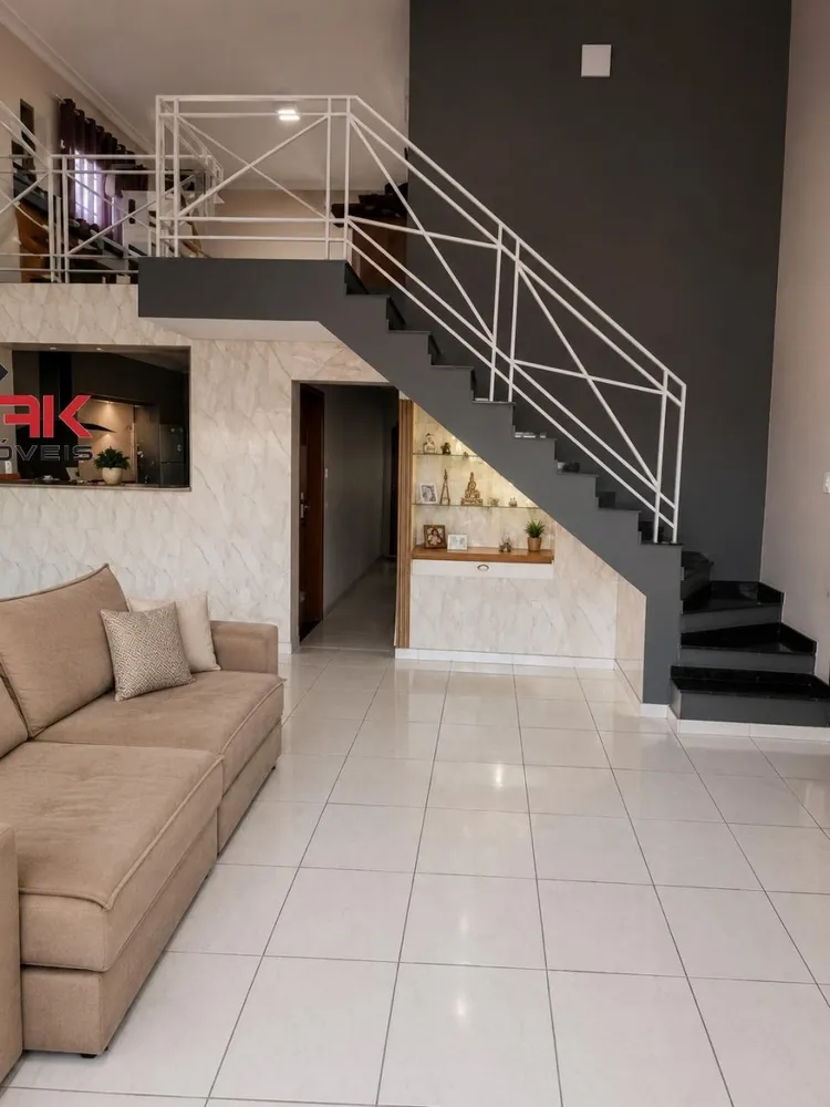 Casa, 3 quartos, 302 m² - Foto 2