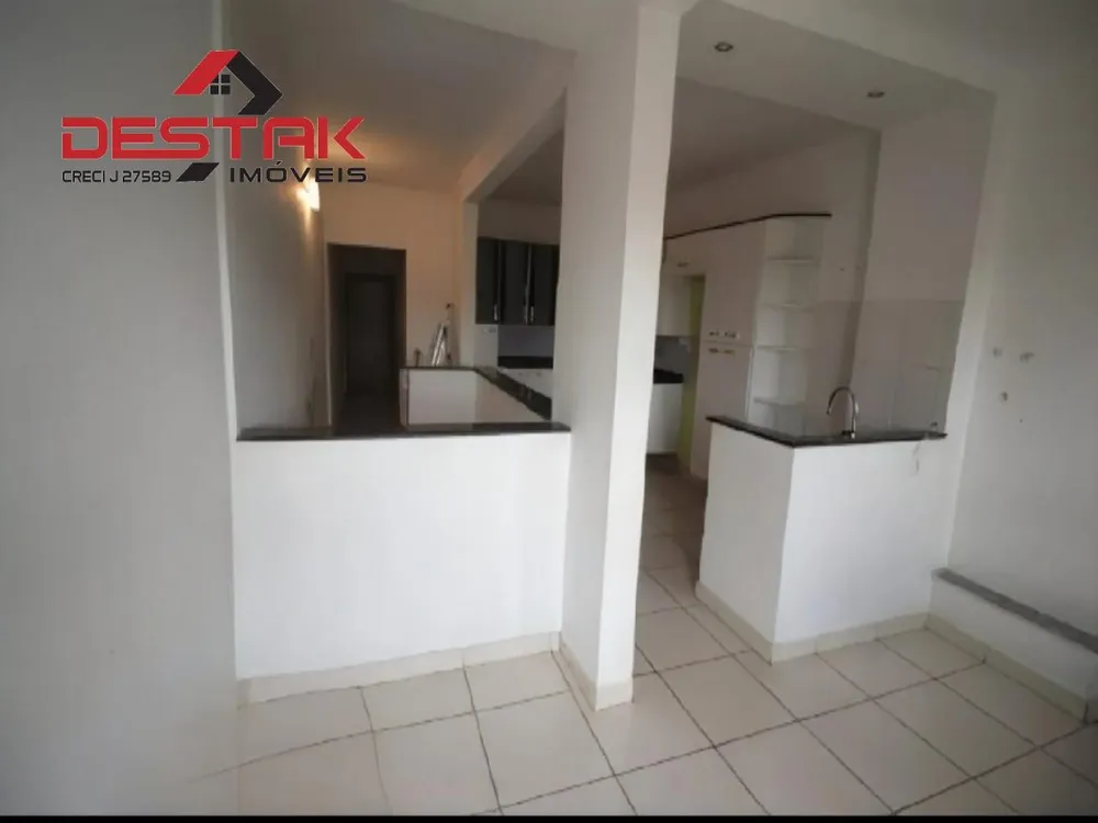Casa, 4 quartos, 212 m² - Foto 2