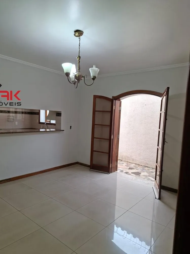 Casa, 3 quartos, 255 m² - Foto 2
