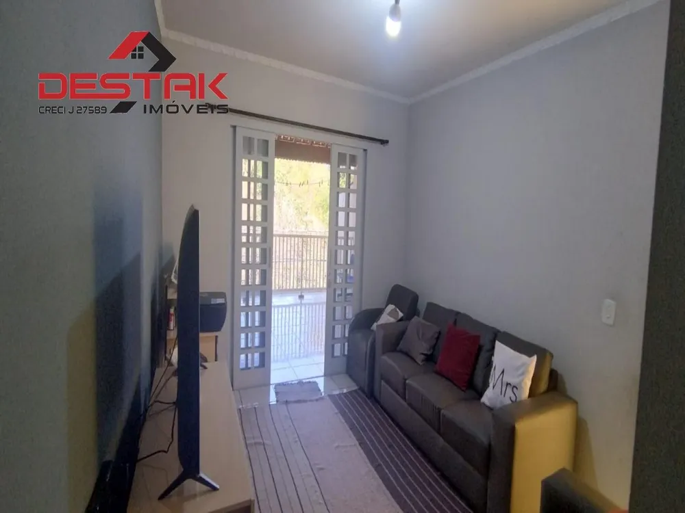 Casa, 3 quartos, 193 m² - Foto 1