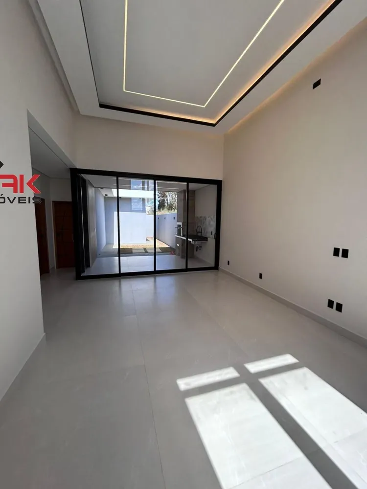 Casa, 3 quartos, 250 m² - Foto 2