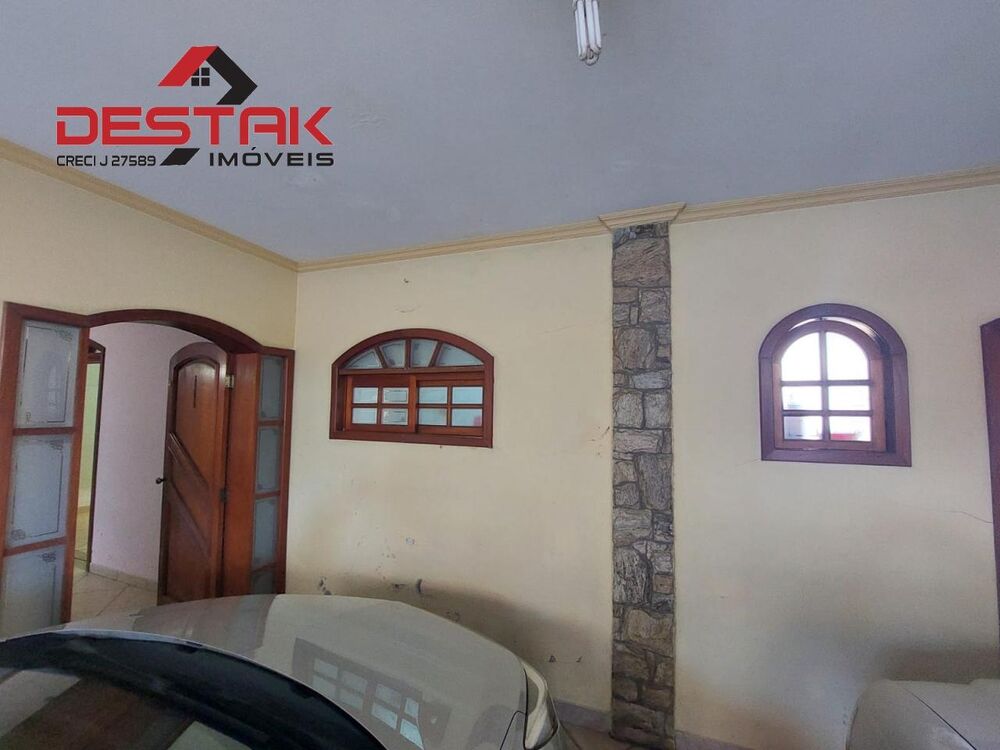 Casa, 3 quartos, 258 m² - Foto 3