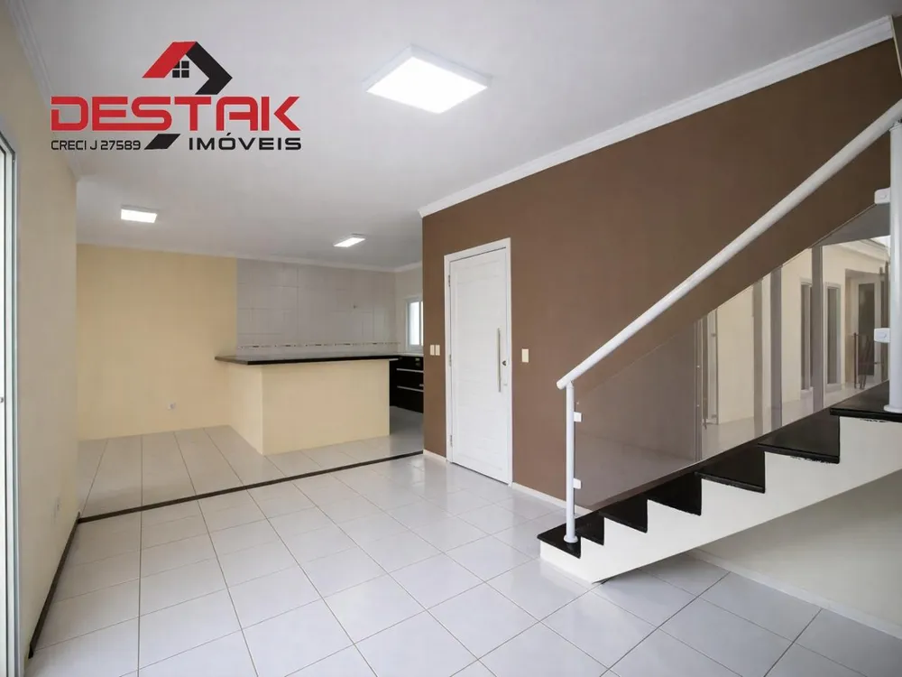 Casa, 4 quartos, 353 m² - Foto 1