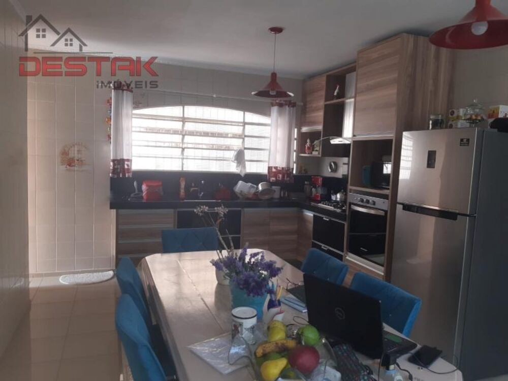 Casa, 3 quartos, 250 m² - Foto 2