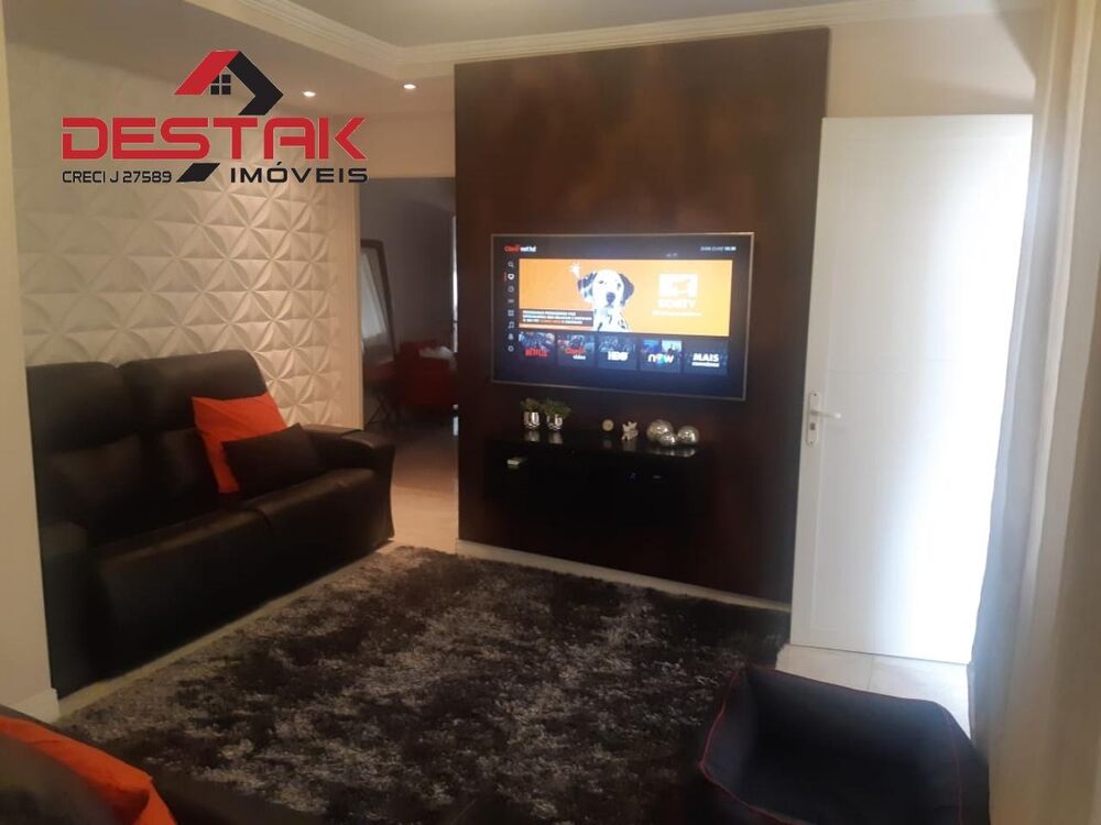 Casa, 3 quartos, 250 m² - Foto 1