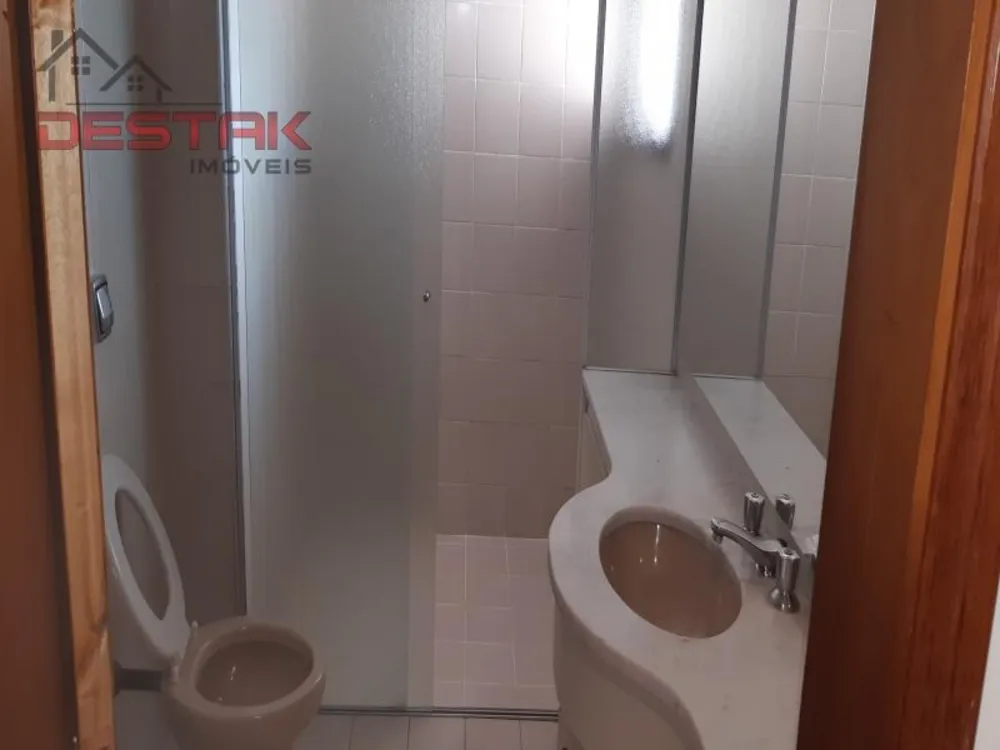 Apartamento, 3 quartos, 216 m² - Foto 1