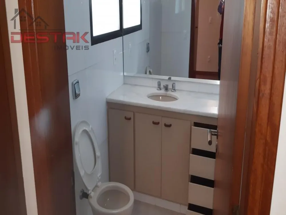 Apartamento, 3 quartos, 216 m² - Foto 4