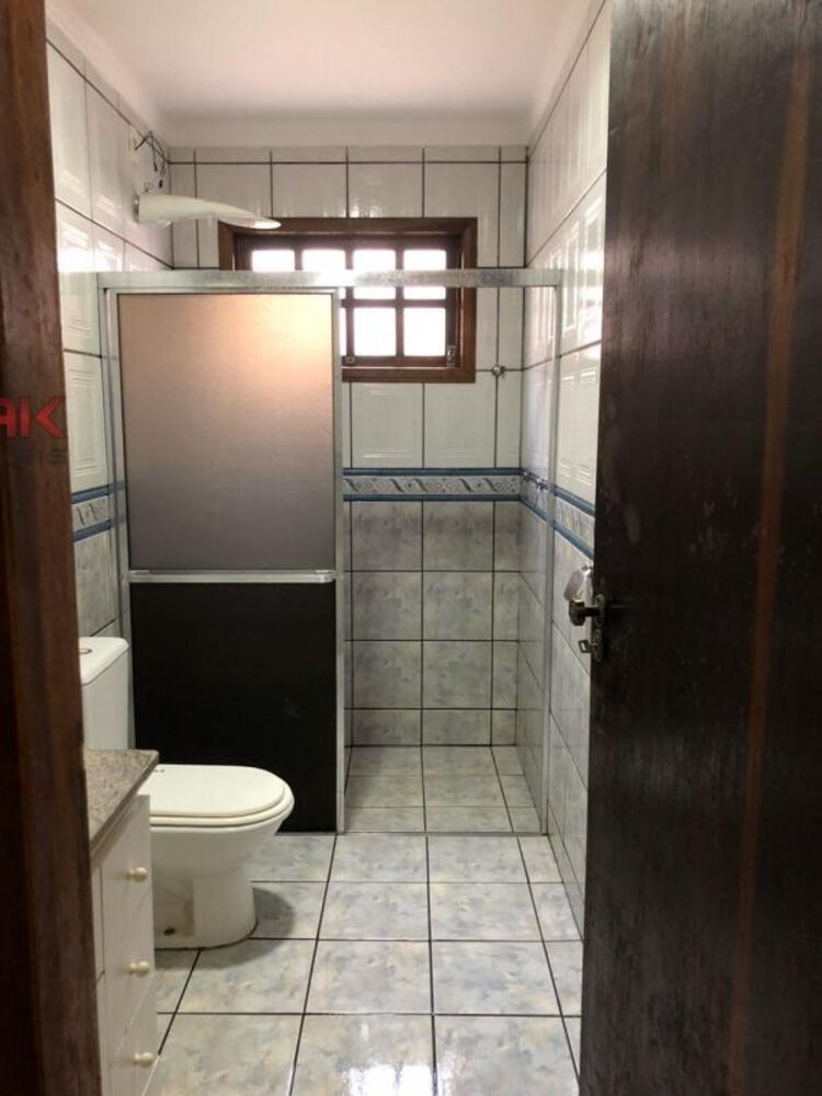 Casa, 3 quartos, 210 m² - Foto 2