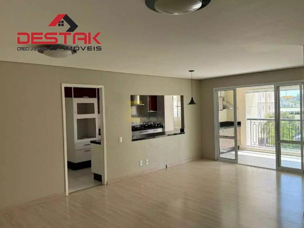 Apartamento à venda com 3 quartos, 131m² - Foto 4