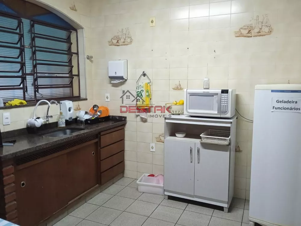 Prédio Inteiro à venda com 4 quartos, 300m² - Foto 16