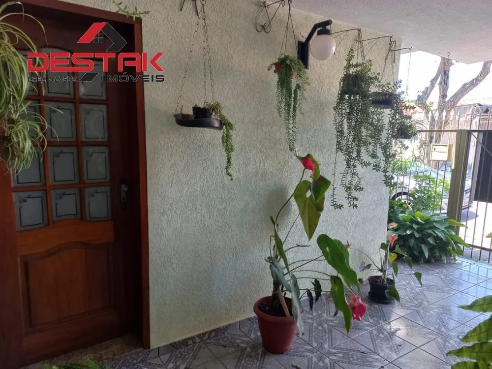Casa, 4 quartos, 283 m² - Foto 1