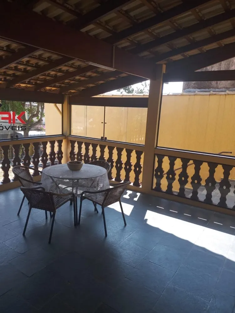 Casa, 3 quartos, 250 m² - Foto 2