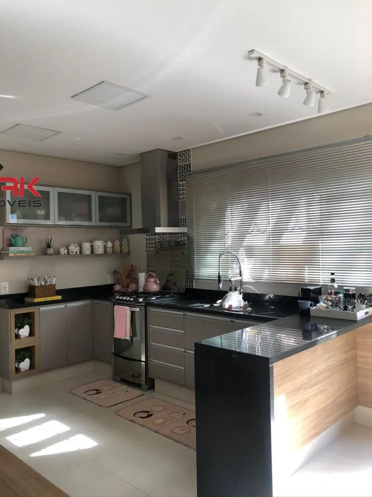Casa, 3 quartos, 300 m² - Foto 10