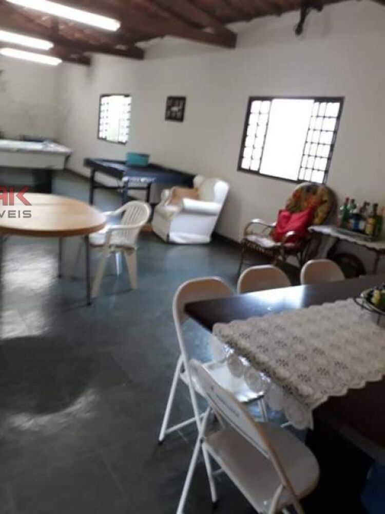 Chácara, 3 quartos, 1890 m² - Foto 1