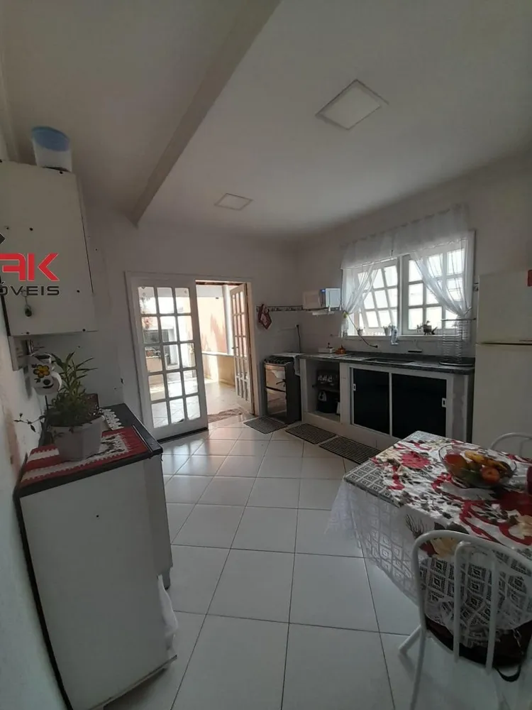 Casa, 2 quartos, 223 m² - Foto 4