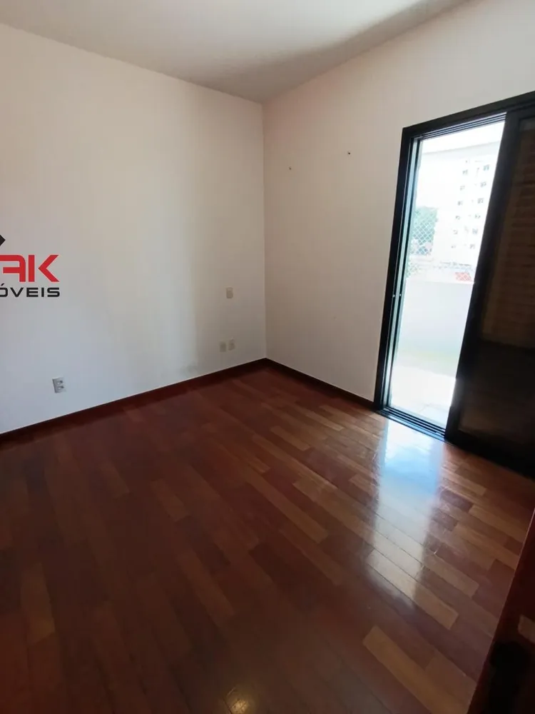 Apartamento, 3 quartos, 140 m² - Foto 1