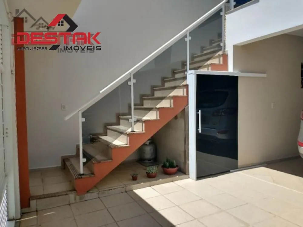 Casa, 3 quartos, 190 m² - Foto 1