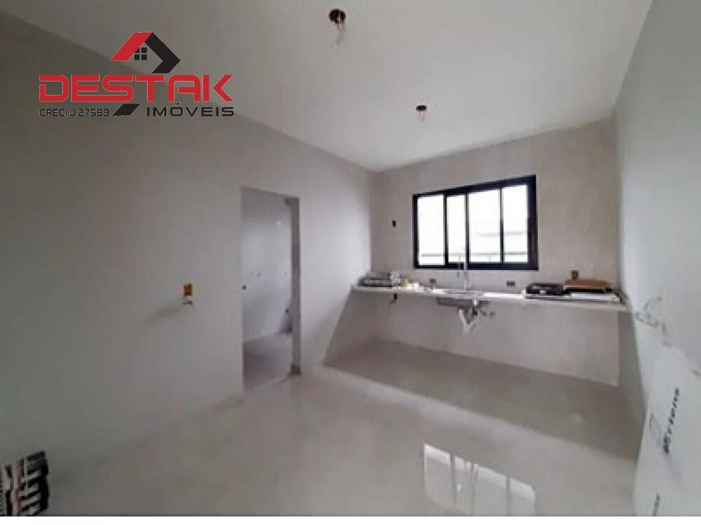 Casa de Condomínio à venda com 3 quartos, 380m² - Foto 2