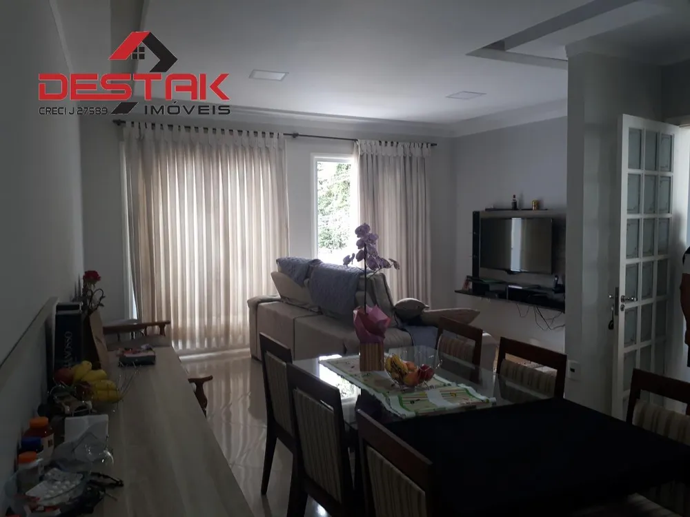 Casa, 3 quartos, 230 m² - Foto 4