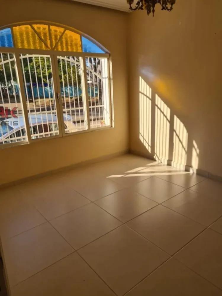 Casa, 3 quartos, 190 m² - Foto 1